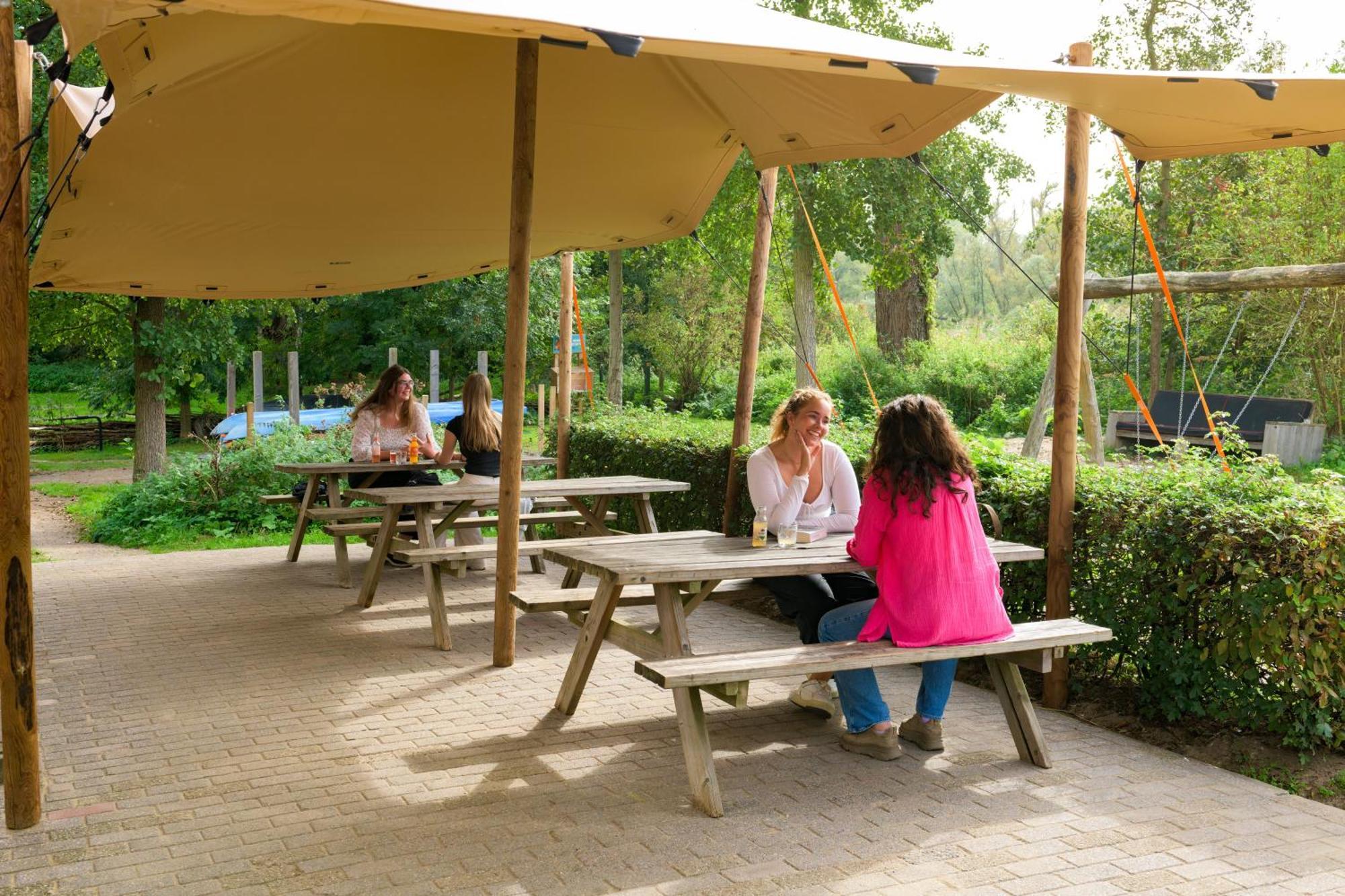 Stayokay Hostel Dordrecht - Nationaal Park De Biesbosch Ngoại thất bức ảnh